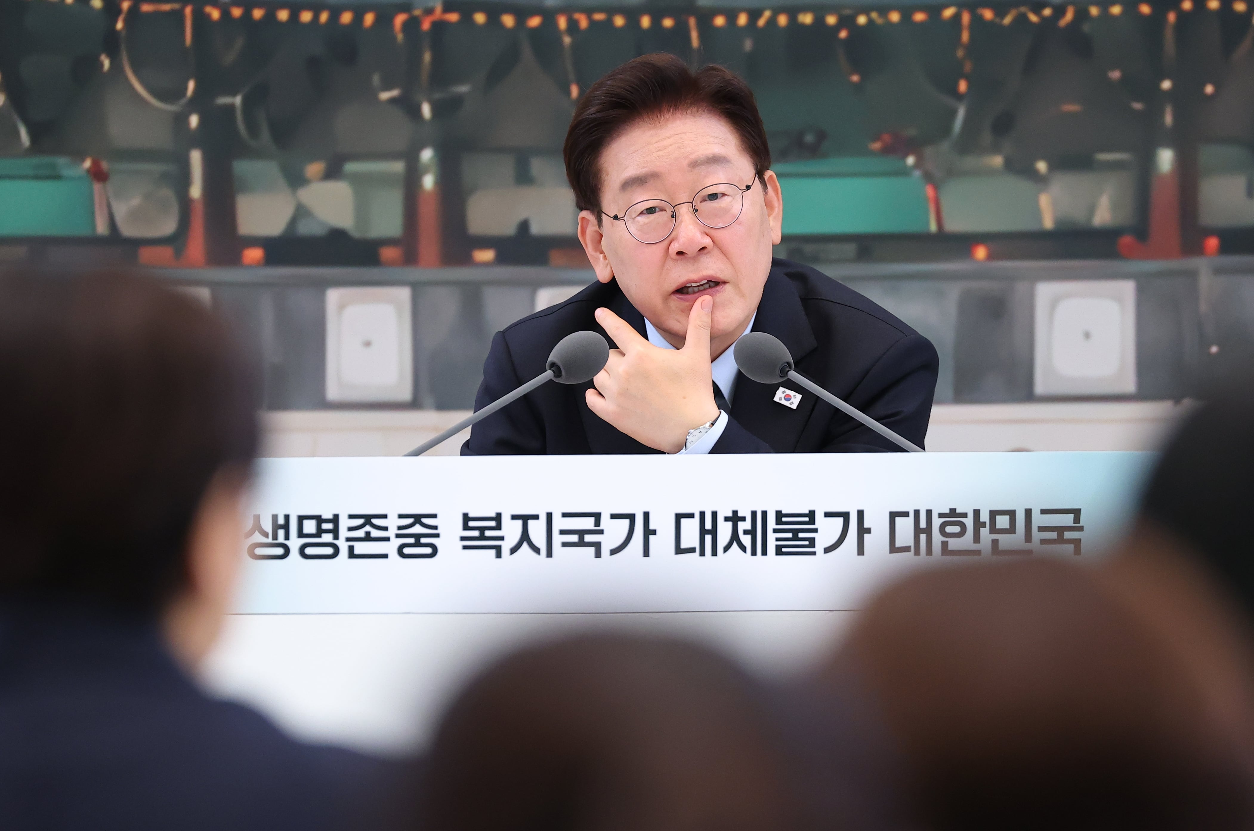 李대통령 “농업은 안보 전략산업… 농업보조금 늘려야”