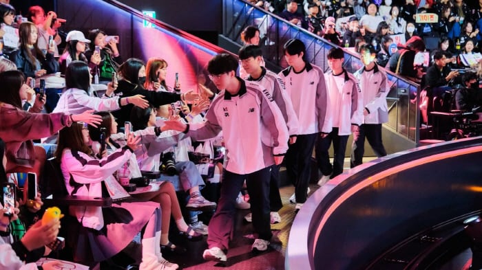9년만에 개막 6연승 거둔 KT, 벌써 3패째로 흔들리는 젠지와 T1, 요동치는 LCK 판도