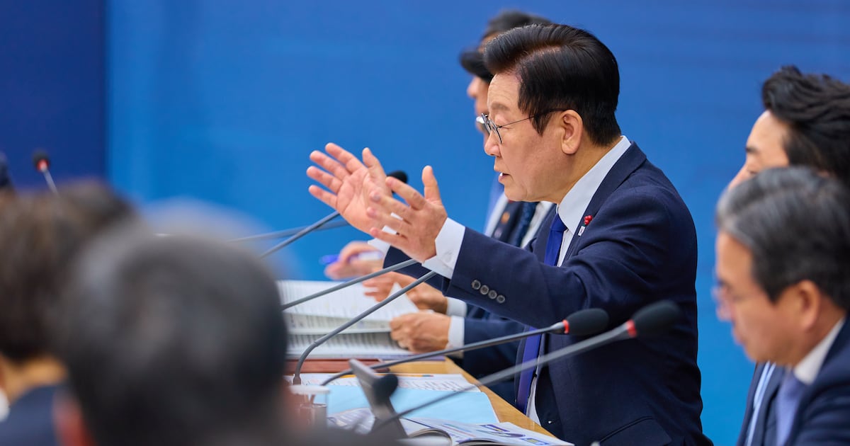 President's Words Lift Hair Loss Stocks, Drag Casino Shares