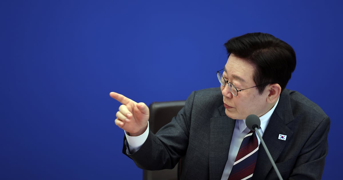 KBS 이사 임명 취소 1심 판결... 대통령 쿨하게 항소 포기함