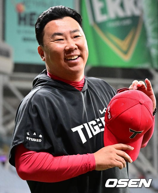 ‘필승조 4명 휴식인데’ KIA, 어떻게 2위팀 격파했나…꽃감독 극찬세례 “이게 바로 카스트로 복귀 효과! 팀 공격 주도”