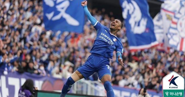 수원 삼성과 제주 SK의 승강 플레이오프 준비 장면