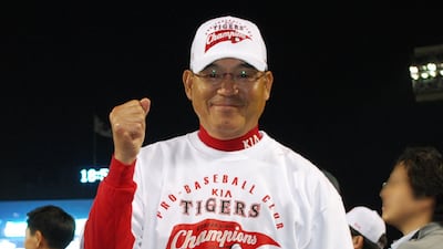 2009년 한국시리즈 우승시의 칸베 토시오 코치. 사진제공=무로이 마사야