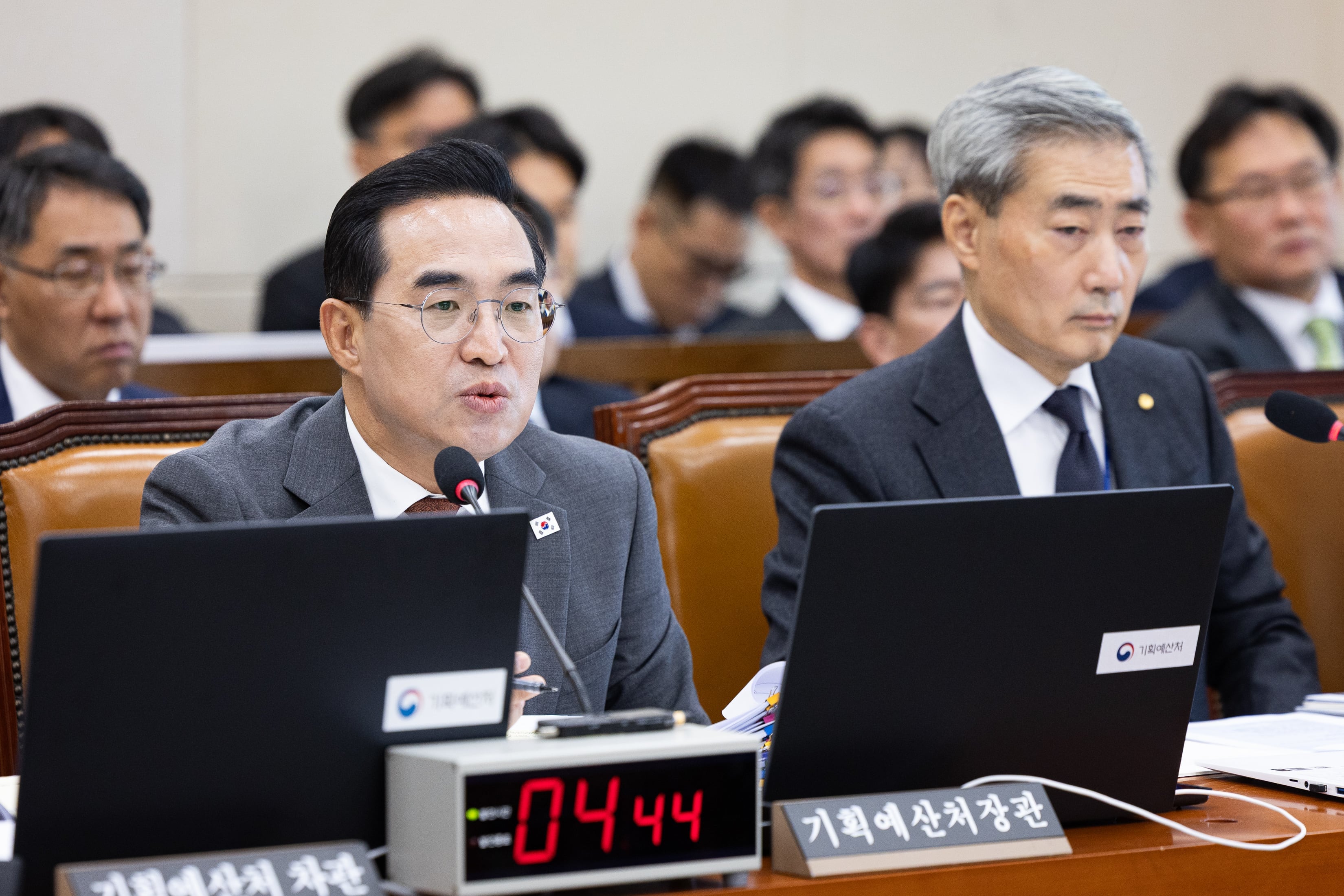 パク・ホングン企画予算処長官「李大統領、超過税収で高金利に苦しむ脆弱層支援策要請」