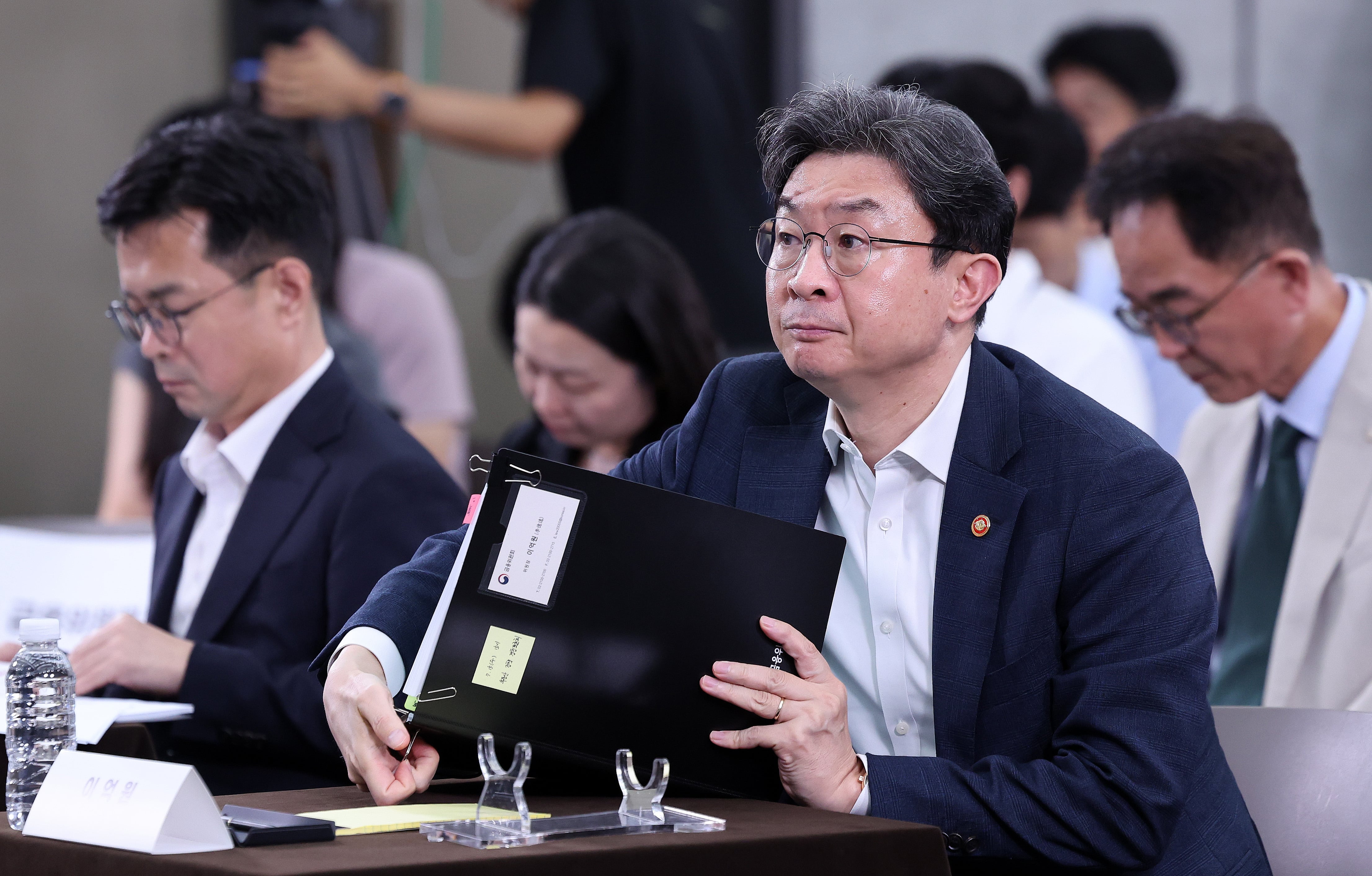 “대출 풀어야” vs “집값 오른다”… 부동산 전문가들 ‘갑론을박’