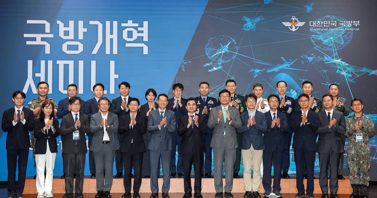 64년 만의 병사 계급 개편, '이등병'이 사라질까?