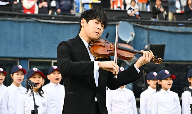 '홈 개막전 애국가 연주' 대니 구, 이번엔 두산 시구자로 잠실 찾는다