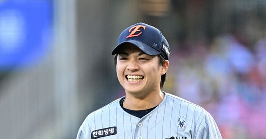 왕옌청 1회 투구