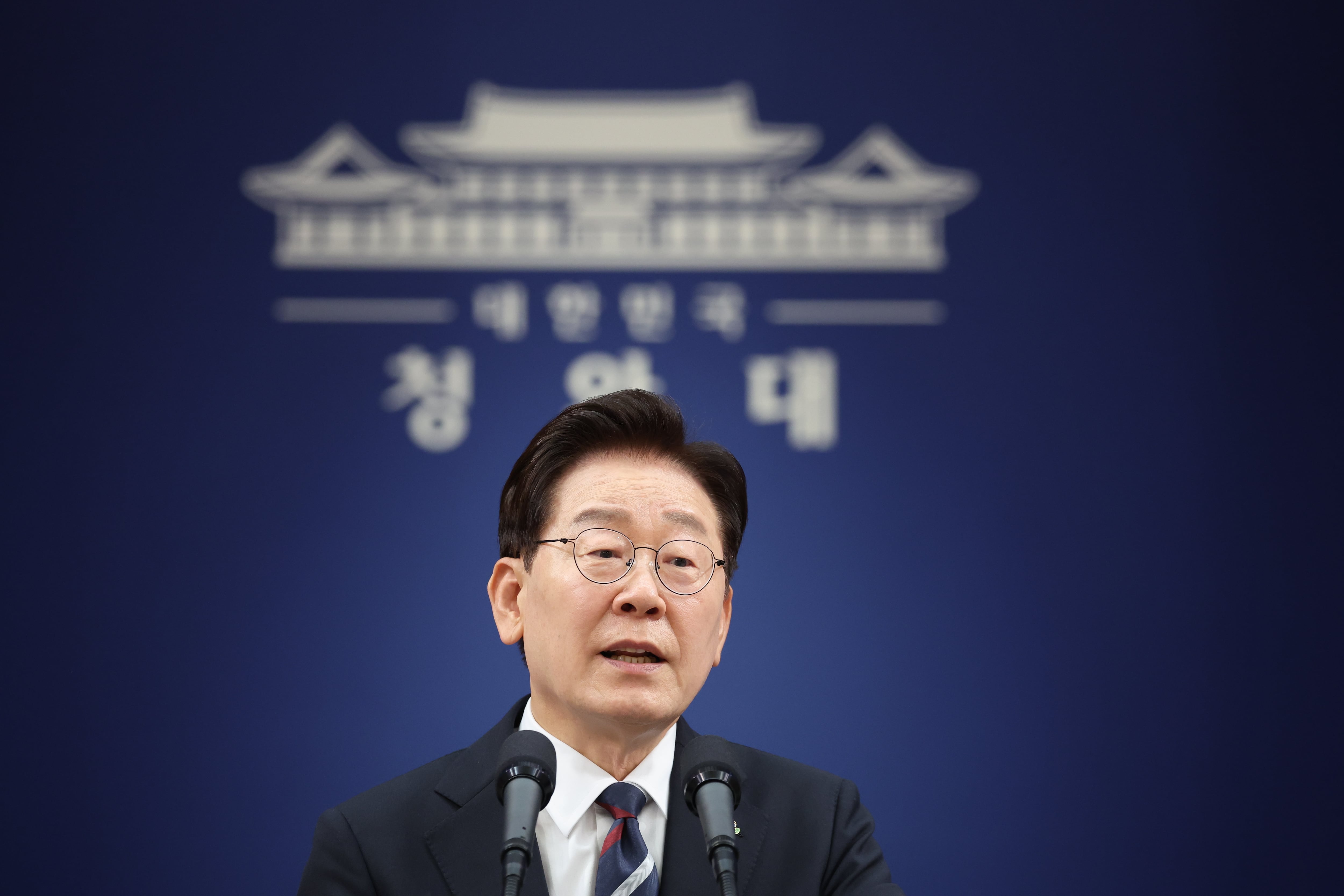 돌아온 李 “민주당, 원수 싸우듯 하지 말라”
