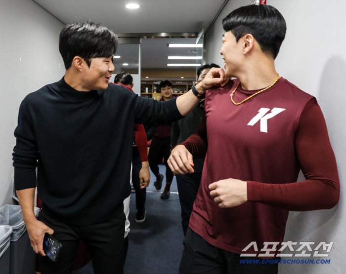 "거기 배울 거 많아" 4년 223억이 전부 아니었네…송성문 샌디에이고행, 김하성 조언이 결정적?