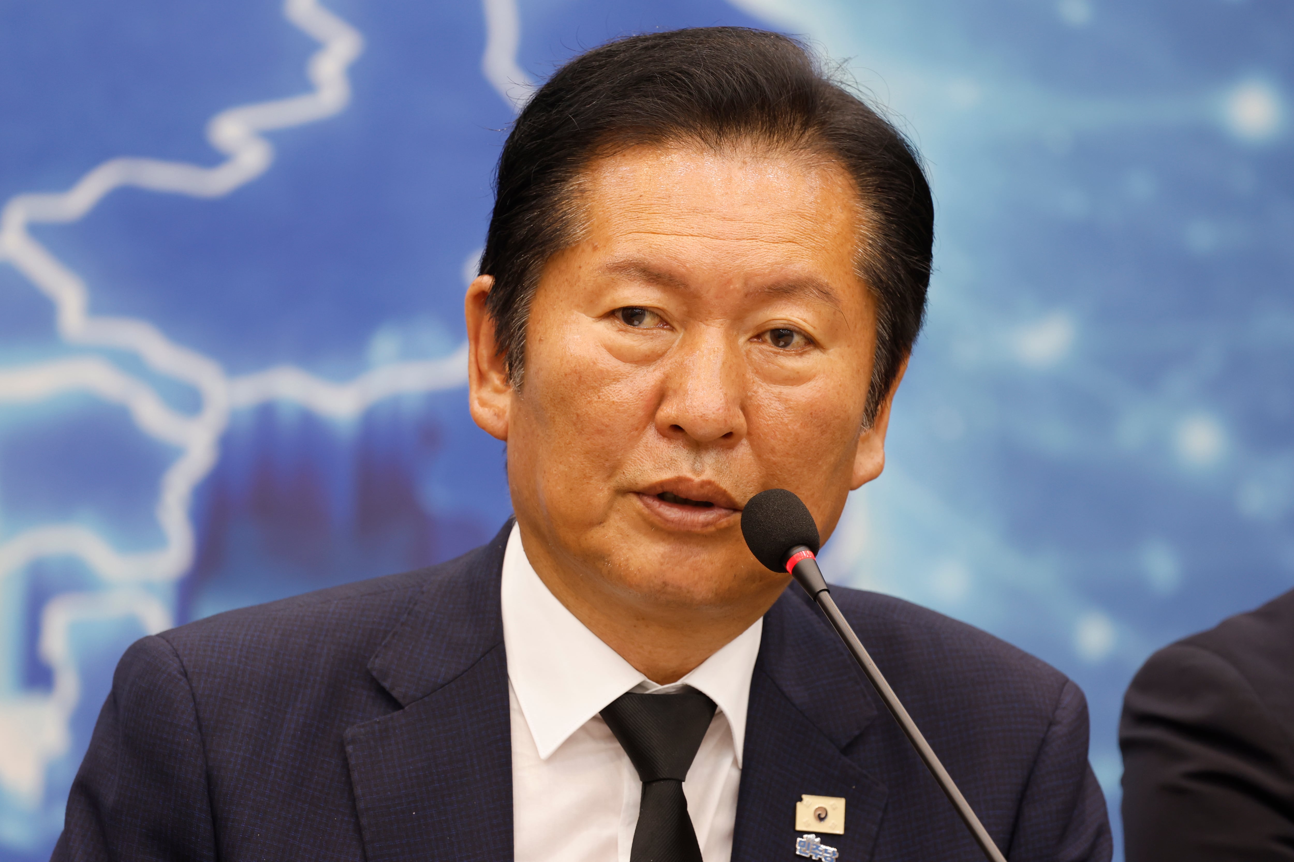 ‘연임 포기’ 요구에 정면돌파 선택한 정청래