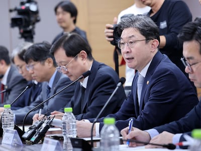 해커는 AI로 뚫는데… 금융권 방어용 AI는 ‘망 분리’에 발묶여