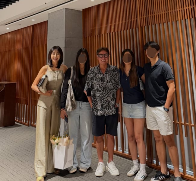 윤종신♥전미라, 훈남子 "조정석인줄" 깜짝..'모델급 키' 삼남매 근황 공개