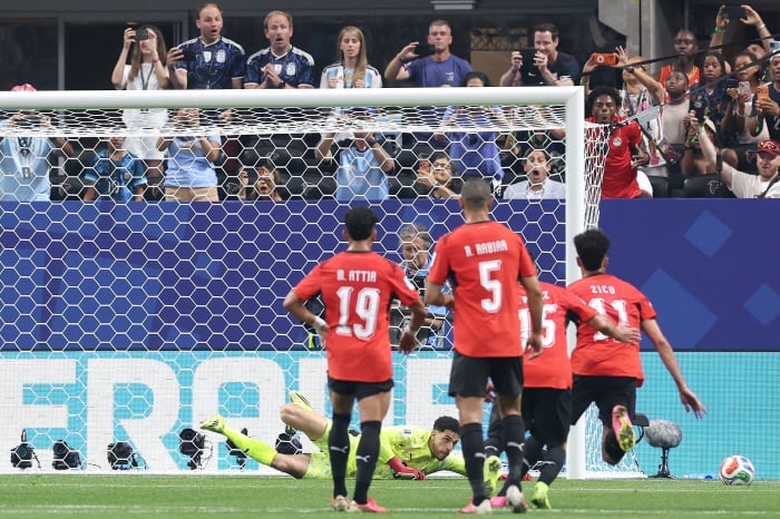 "메시 음모론" 제기한 이집트. ESPN의 판단은 달랐다. "VAR 정밀분석. 이집트 제기한 3개 장면, 판정에 문제없다"