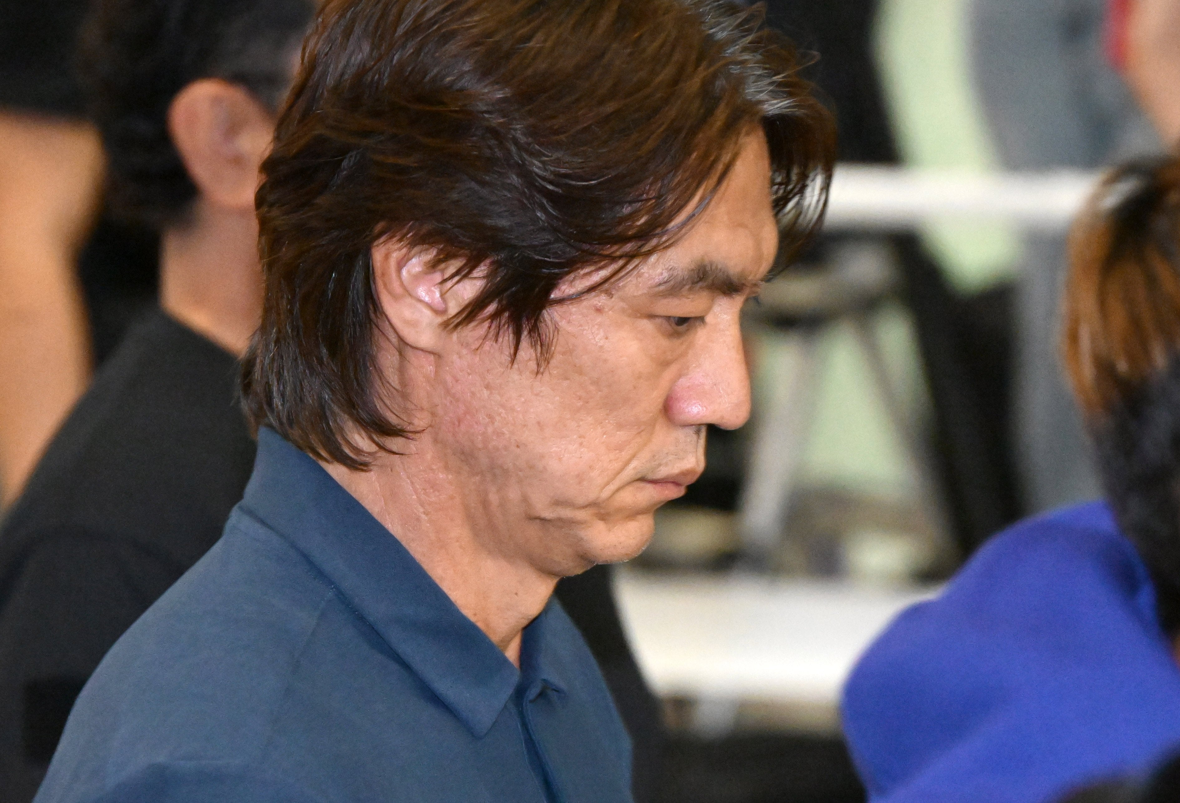 “홍명보, 자택 인근서 법인카드 1400만원 결제... 소명서 미제출”