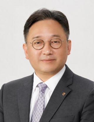 NH투자증권 대표로 발탁된 70년생, 2.1조 PF 주도 부동산 금융통