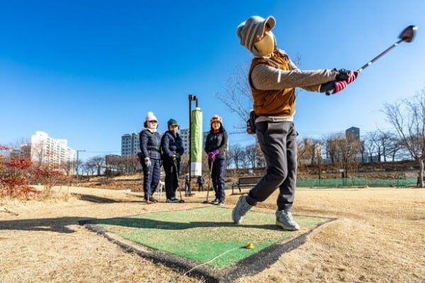 식당 영수증 한 장 들고 라운딩…골퍼 몰려 대박 난 '이 동네'