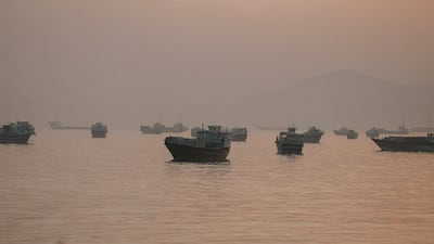 호르무즈 유조선 3척 피격... 美 “이란 제재면제 철회” 종전협상 또 흔들