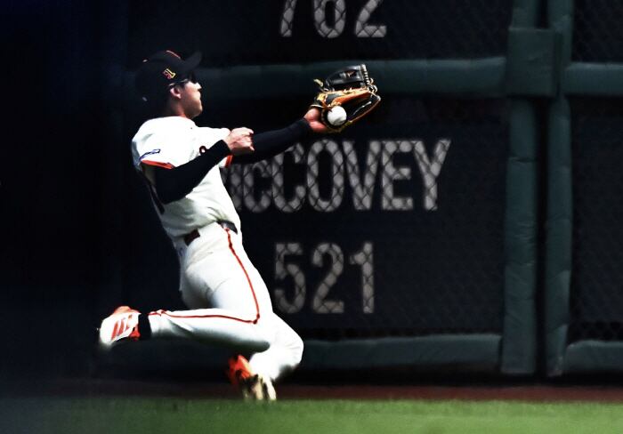 ◇샌프란시스코 자이언츠 이정후가 올시즌 우익수로 포지션을 변경한다. AP연합뉴스