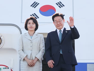 G7 정상회의 참석차 유럽 순방 일정에 나선 이재명 대통령과 김혜경 여사가 9일 경기 성남 서울공항을 통해 출국하며 인사하고 있다. 2026.6.9 ⓒ 뉴스1 허경 기자