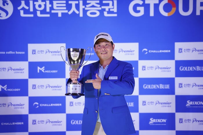 장타자 박래성, 감격의 G투어 첫 우승 "포기하지 않은 결과를 얻었다"