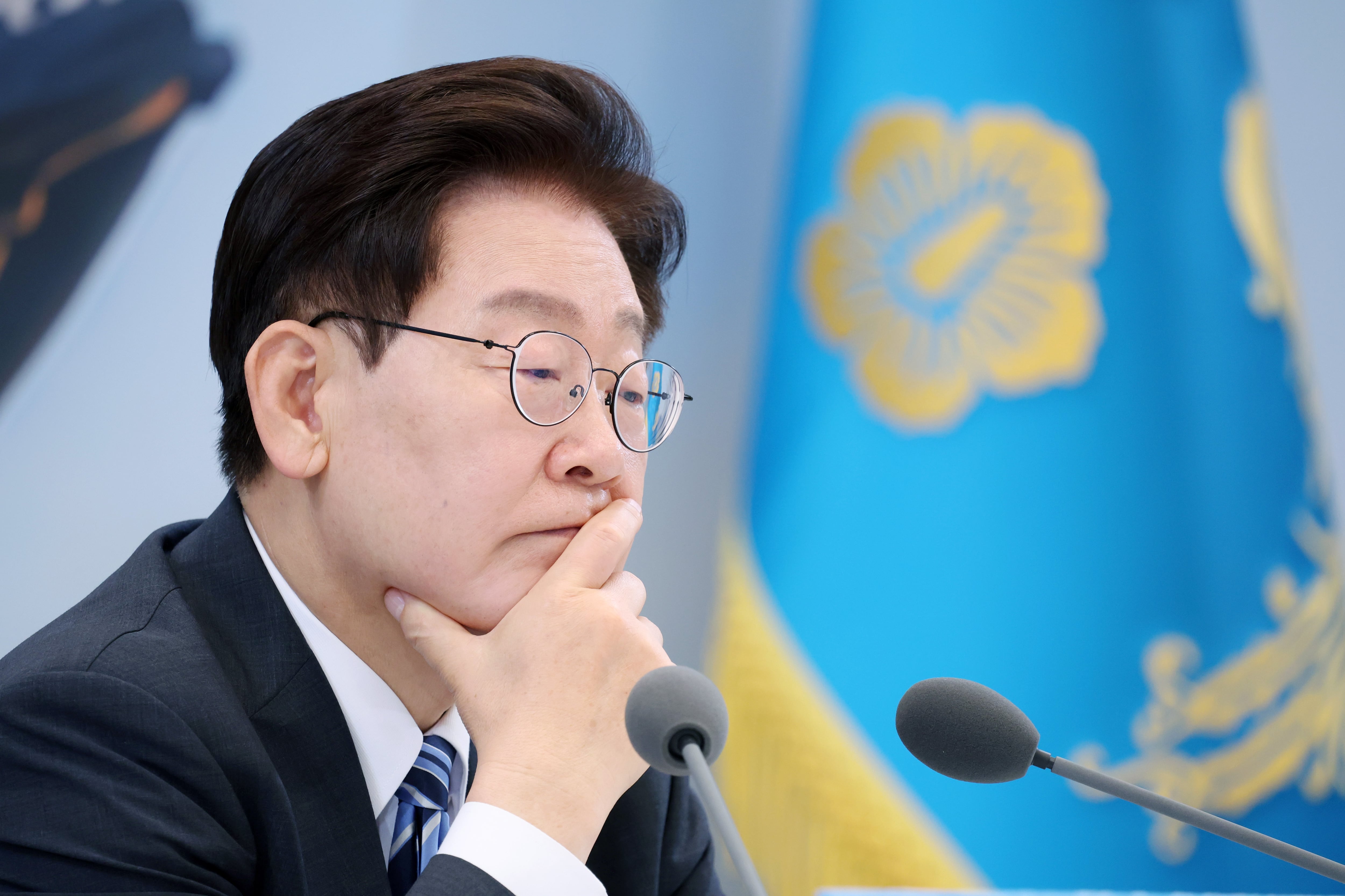 李 “비판 있어도 장기 채무 탕감해야”… 이억원 “시스템 내재화할 것”