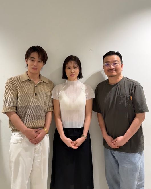 "사랑스런 시선"..구교환♥이옥섭, 13년 열애 증명하는 예쁜 투샷 공개
