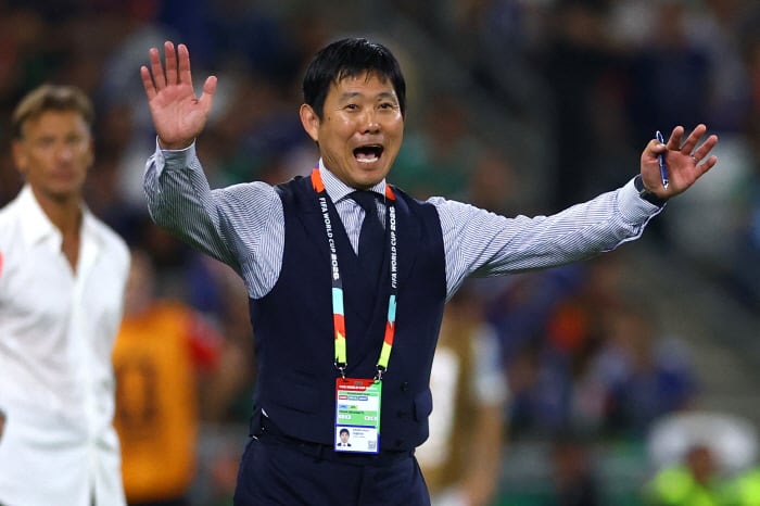 "대반전!" 日, 대한민국 순위 뛰어넘었다…일본, 토너먼트 확률 99% '6계단 껑충'→韓, 한 계단 하락 '남아공 이길 경기력'