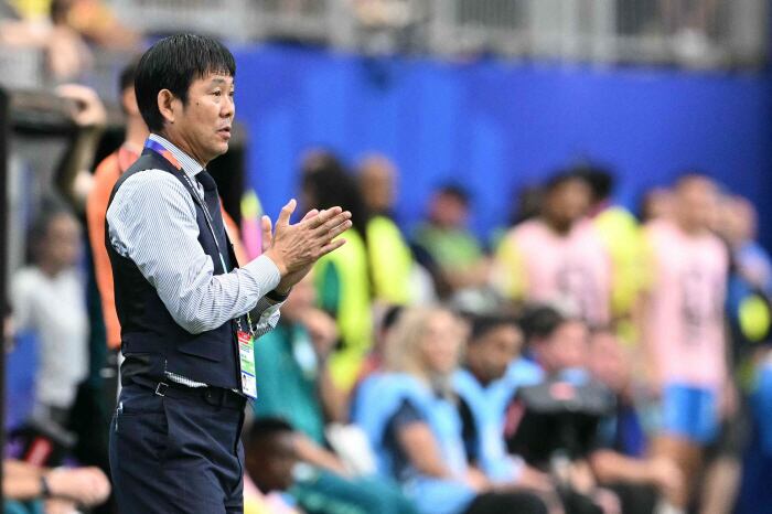 "모리야스 부럽다"더니 또 '벤버지' 타령…'비겁한 축구인'들은 웃고 있다