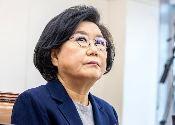 ** '로또청약' 논란, 우리 사회의 잃어버린 '공정성'과 당신의 '행운'은?
**