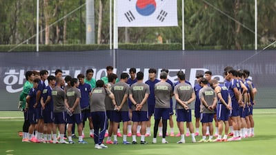 대한민국 축구대표팀 선수들이 6일(현지시간) 멕시코 할리스코 과달라하라에 위치한 '치바스 베르데 바예' 훈련장에서 열린 2026 국제축구연맹(FIFA) 북중미월드컵 피파 커뮤니티 트레이닝(오픈 트레이닝)에서 훈련에 앞서 이야기를 나누고 있다. 2026.6.7 ⓒ 뉴스1 임세영 기자