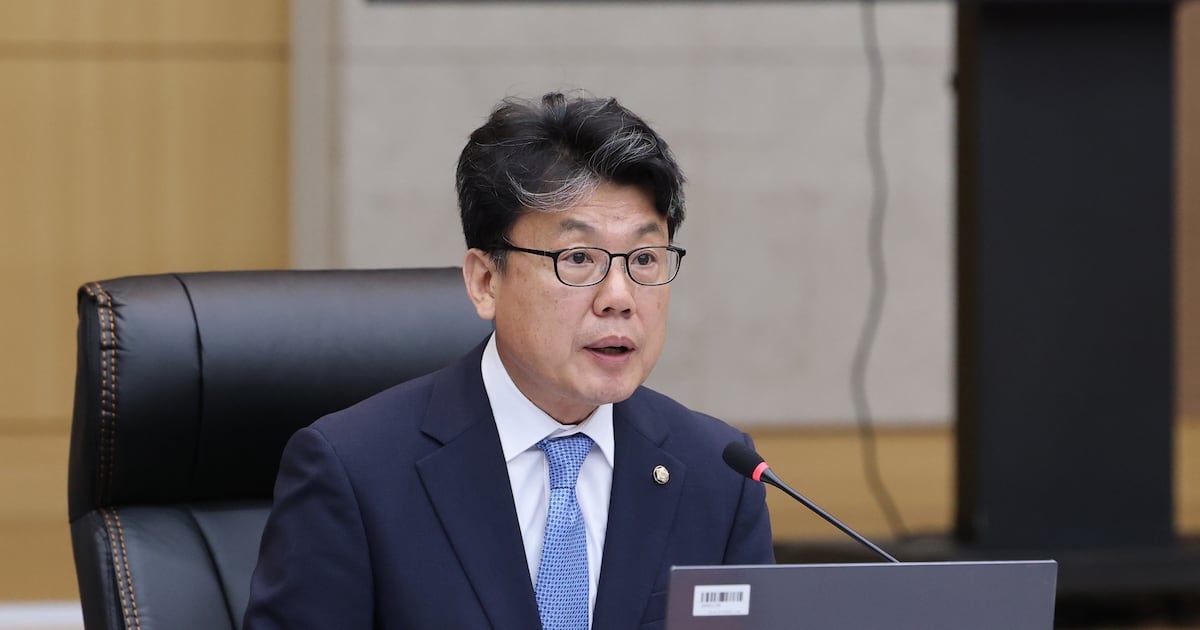 진성준 국방위원장 美비자 발급...내일 하와이로