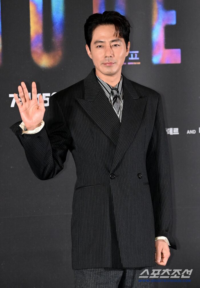 '호프'로 인생캐 경신 조인성, '무빙' 강풀 작가와 GV 개최