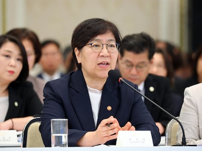 정은경 보건복지부 장관이 지난 16일 청와대 영빈관에서 열린 보건복지부, 식품의약품안전처, 성평등가족부, 국민권익위원회 2차 업무보고에서 발언하고 있다. /뉴스1