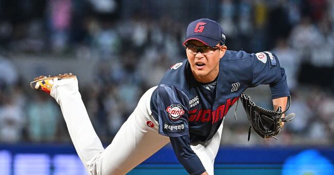 역투하는 박세웅