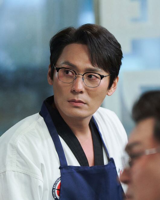 최대훈, ‘학씨’ 유행어 이어 ‘김부장’ 시청률 21% 돌파..글로벌 흥행 치트키