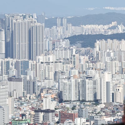 서울 남산 전망대에서 바라본 아파트 단지 모습 ⓒ 뉴스1 이종수 기자