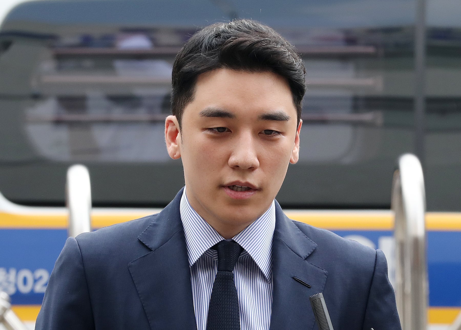 '소주병 위협 피소' 빅뱅 출신 승리 "허위 사실로 합의 못 해"