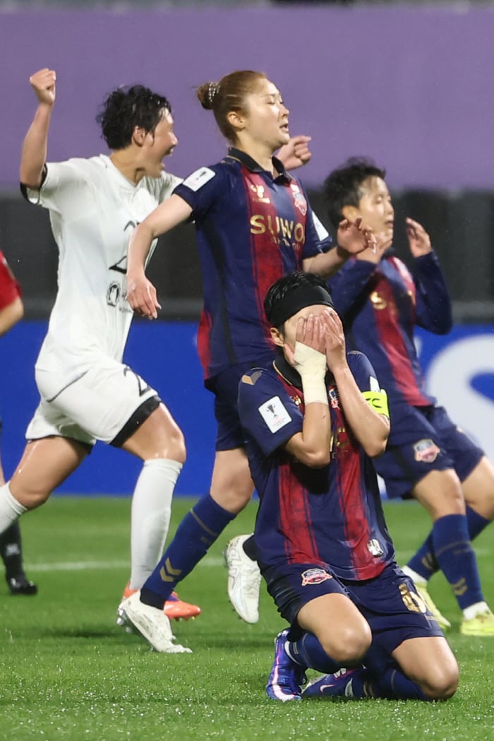 페널티킥 실축한 지소연<저작권자(c) 연합뉴스, 무단 전재-재배포, AI 학습 및 활용 금지>