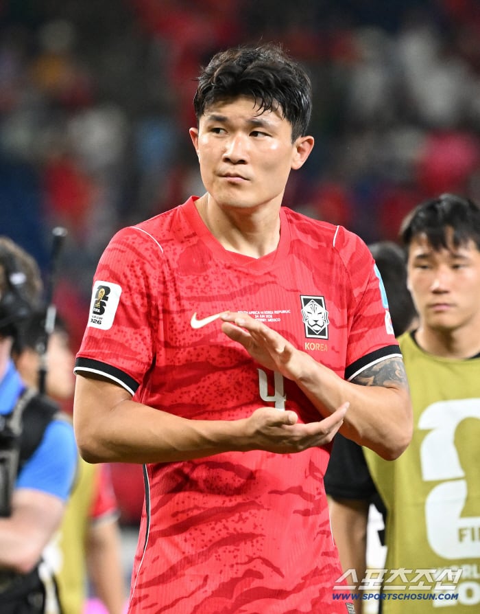 이럴 수가! 대한민국 축구 큰일 났다…'韓 수비 리더' 김민재, 종아리 부상으로 OUT "안 좋아서 벤치에 말씀드렸다"