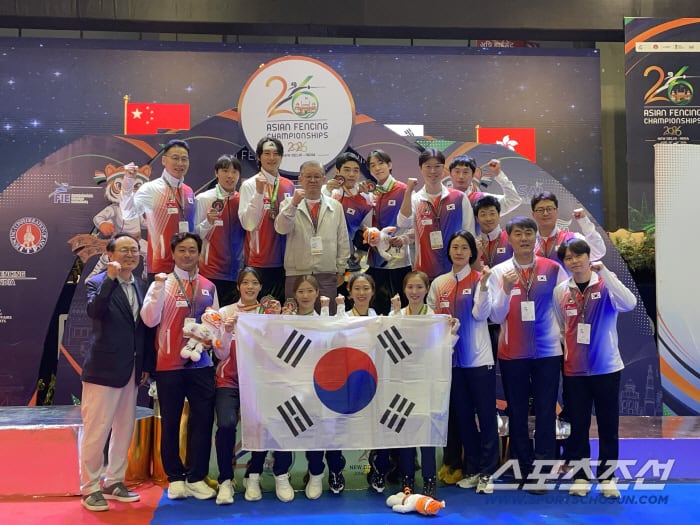 "위기속 더 강해진 K-어펜져스" 오상욱 亞선수권 2관왕! 일본에 45-29 대승...女플뢰레도 동메달, 최신원 회장 그림자 지원 빛났다