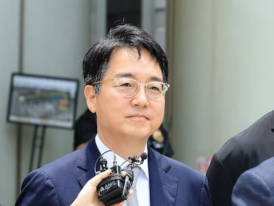 심우정 전 검찰총장. 사진은 지난 16일 서울 서초구 서울중앙지법에서 열린 구속 전 피의자 심문(영장실질심사)을 마치고 법원을 나서고 있는 모습. 심 전 총장은 12·3 비상계엄 내란 가담 및 직권남용 혐의를 받는다. /뉴스1