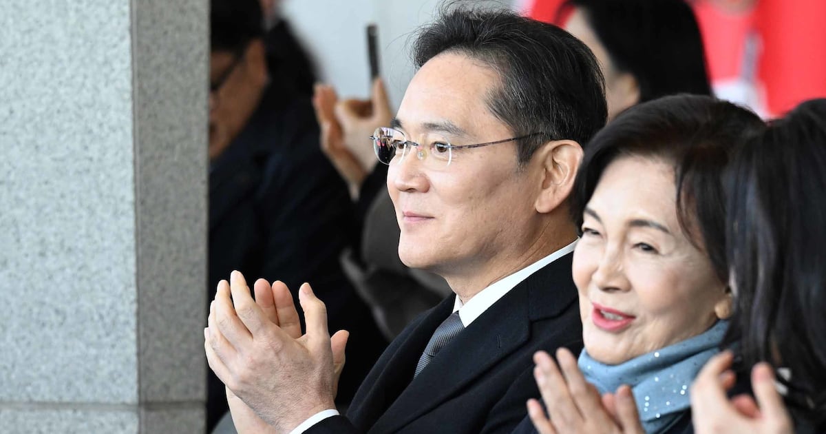 홍라희 삼성전자 주식 매각 관련 기사 대표 이미지