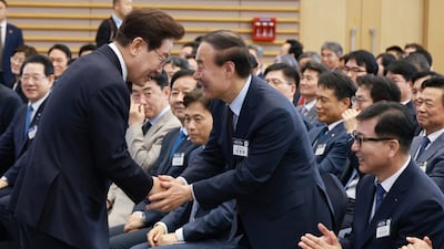 President Lee Forgets Samsung Vice Chair’s Name at Investment Event
