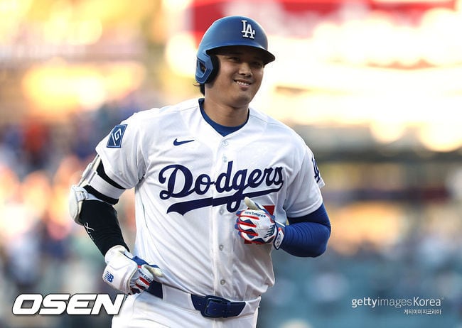 ‘亞 최초 MLB 통산 300홈런’ 오타니가 해냈다…”야구계에서 전례 없는 독보적인 선수 입증”