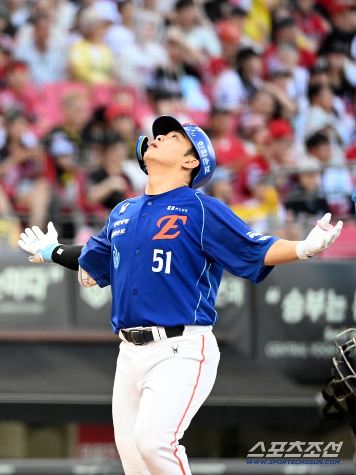 올스타전 MVP 불발 아픔 끝! 문현빈, 홈런 한 방에 '대박' 터졌다…2년 연속 10홈런 달성→자동차까지 생겼다