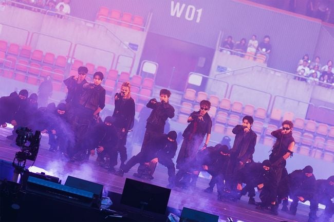 방탄소년단, 11만 아미와 함께한 13주년.."오래 음악할 것"