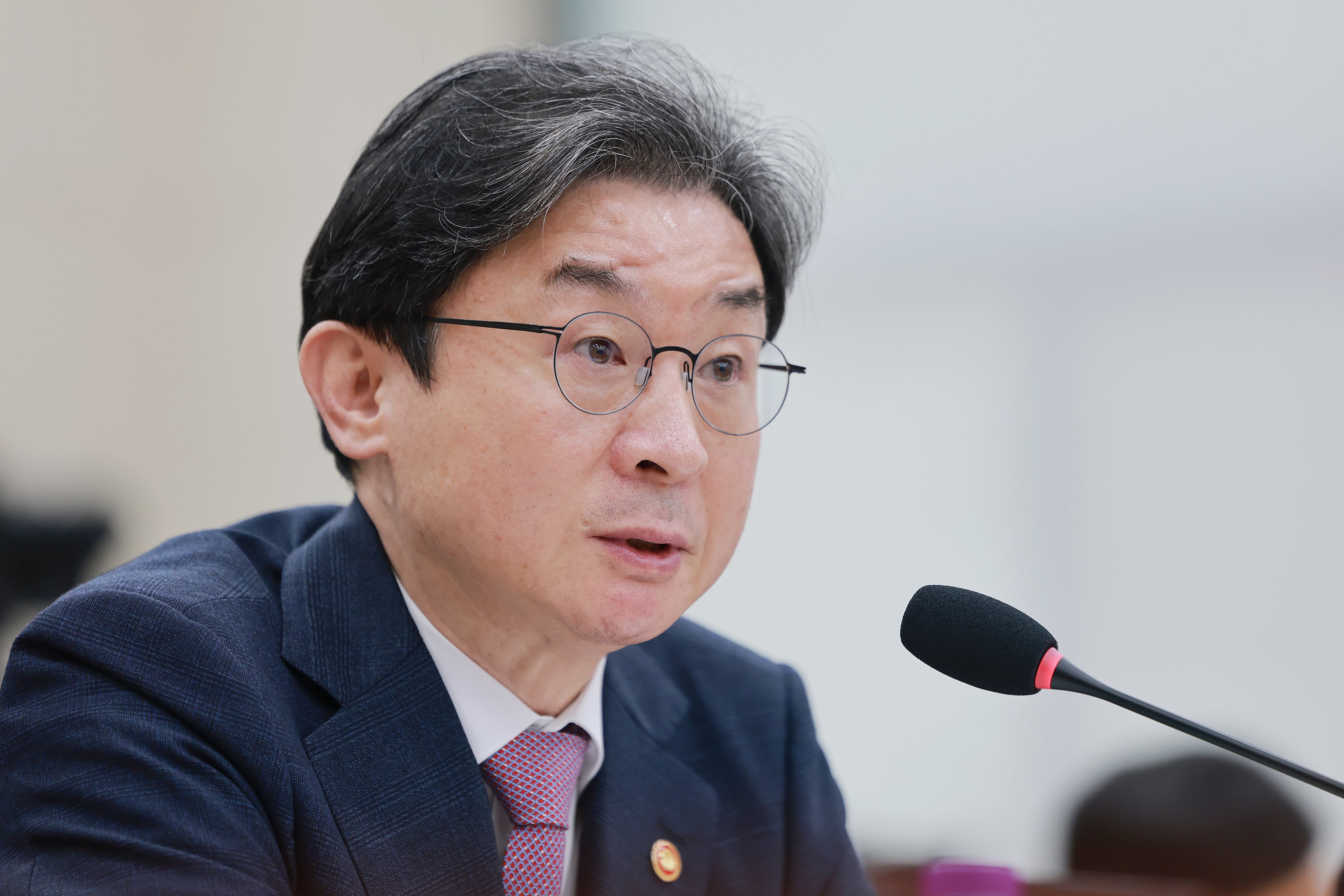 이억원 금융위원장 “단일종목 레버리지, 전문투자자로 제한 검토”
