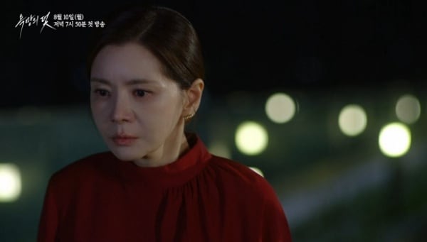 장서희 "내 거였어. 전부 다"..12년만 친정복귀해 빌런 초토화 ('욕망의 덫')