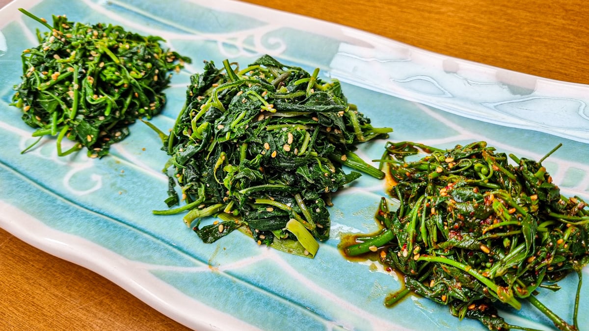 인천탐정사무소 서울탐정사무소 – 박쥐나무부터 딱총나무까지… 시장엔 없는 ‘나무 순’ 나물의 세계